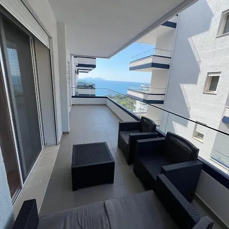 Sirne Sea View With Garage Apartamento